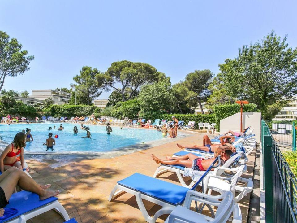 Residence Pierre Et Vacances De La Corniche D'Or Saint-Raphaël 外观 照片